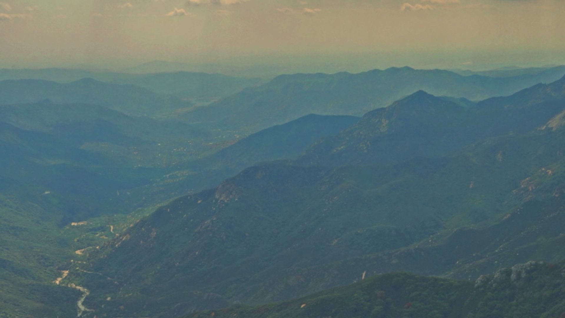 Travel with a sense of Place: A Range of Light Spring